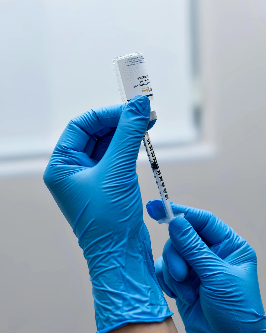 Dr. Pablo Nascimento especialista em tratamento de doenças neurológicas com toxina botulínica.